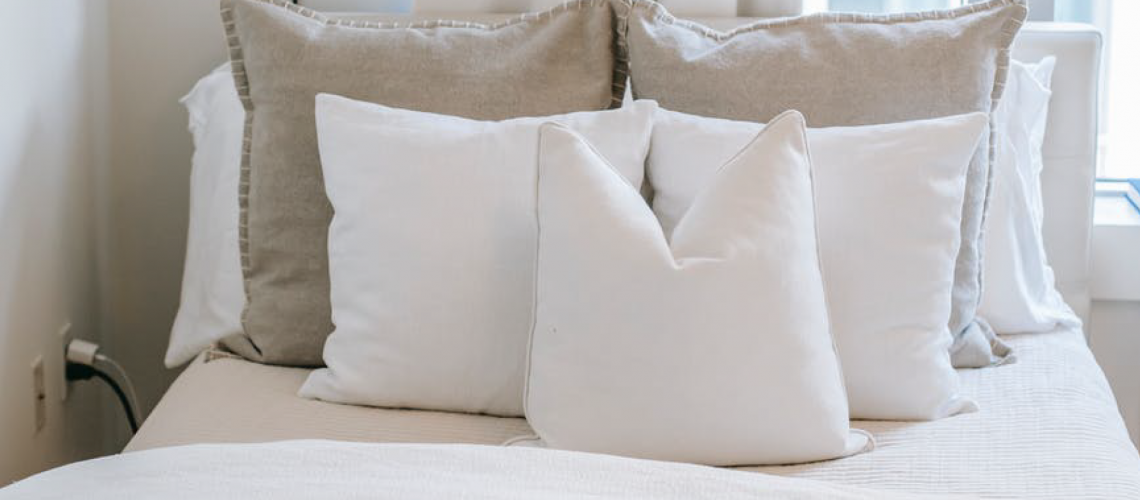 Pillows and Blankets When are they safe to introduce? Good Night